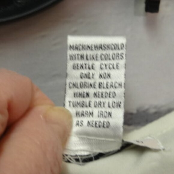 Ultra Pink Sleeveless Off White Lace w/Lining Tunic, NWOT - Picture 7 of 7